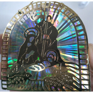 Brass Nativity With Reflective Back Ornament